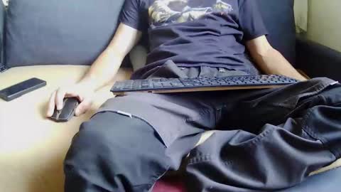 Snapshot of srevinu chatting on November 2025 10:23:01 AM Srevinu online show from November 2025 10:23:01 AM