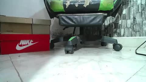 sr master cum its my old account online show from February 2026 03:32:02 AM