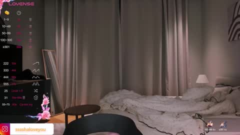 Alexandra online show from November 2025 10:10:02 PM