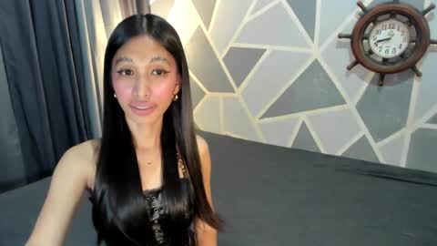 staceycummer online show from February 2025 07:33:02 AM
