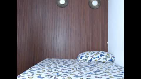 Snapshot of staceythekat chatting on December 2025 02:06:02 AM staceythekat online show from December 2025 02:06:02 AM