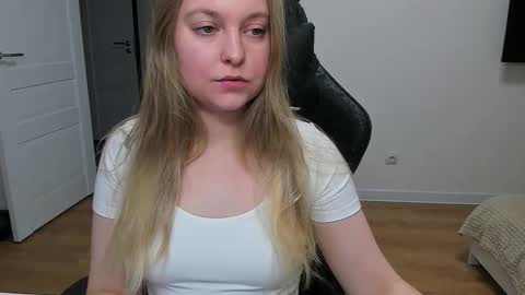 Stacy  online show from February 2026 04:12:02 PM