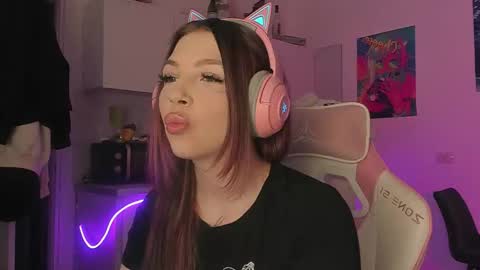 Stacy online show from November 2025 04:40:02 PM