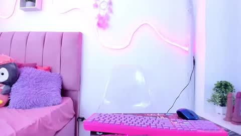 Snapshot of stacy_vegas chatting on September 2025 02:42:01 PM estecy online show from September 2025 02:42:01 PM