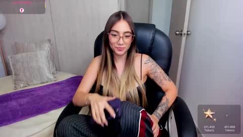 Stacy Conner online show from October 2025 08:33:02 PM