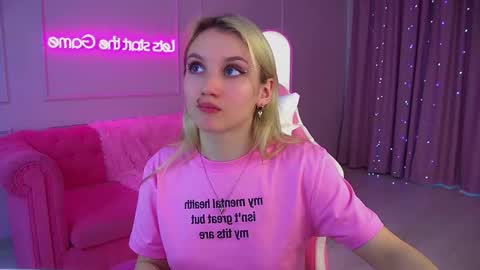 StacyEvances online show from November 2025 06:45:01 AM