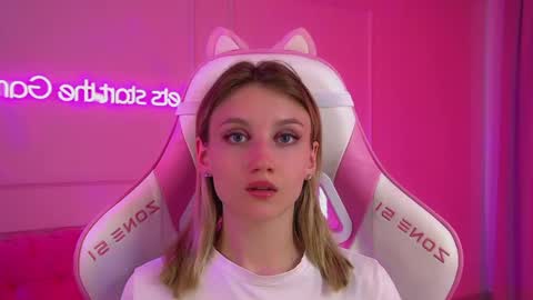 Snapshot of stacyevancesss chatting on May 2026 07:15:01 AM StacyEvances online show from May 2026 07:15:01 AM