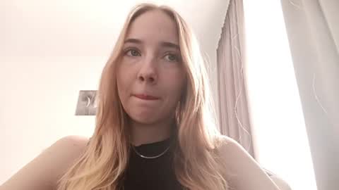 Snapshot of stacyscholle chatting on March 2026 08:05:02 AM Mila online show from March 2026 08:05:02 AM