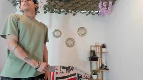 Snapshot of stallionhott chatting on November 2025 02:40:02 PM stallionhott online show from November 2025 02:40:02 PM