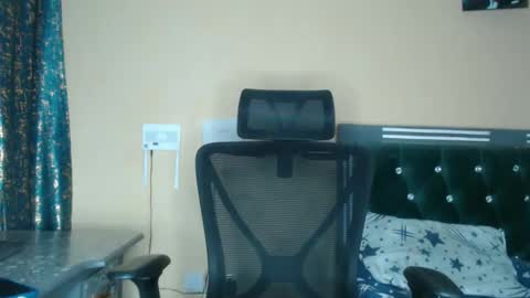 Snapshot of staminalord chatting on May 2026 04:18:01 AM calvin online show from May 2026 04:18:01 AM