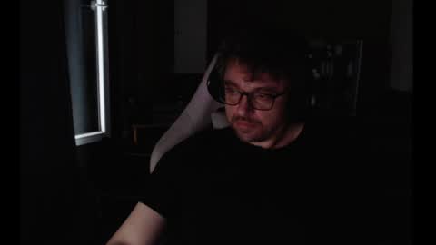 Snapshot of staniark_ chatting on June 2026 05:37:02 PM staniark_ online show from June 2026 05:37:02 PM