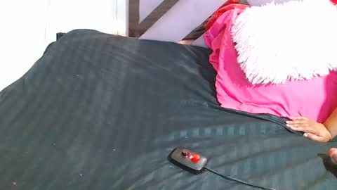 Snapshot of star_sweett69 chatting on October 2025 11:47:01 AM star_sweett69 online show from October 2025 11:47:01 AM