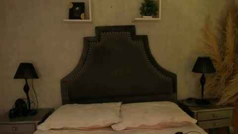 Snapshot of starbutterflyy_ chatting on June 2026 04:47:01 AM STAR online show from June 2026 04:47:01 AM