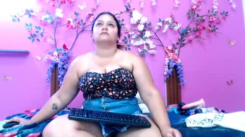 alejandra online show from April 2026 08:40:02 PM