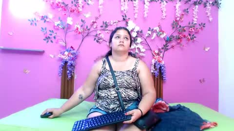 alejandra online show from May 2026 07:09:02 PM