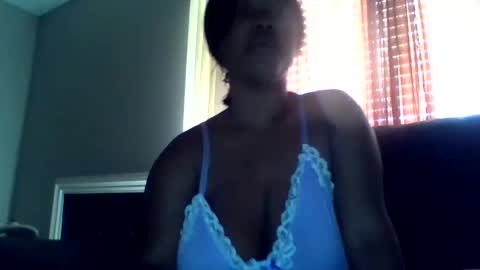 Snapshot of starlebomb chatting on March 2026 02:10:02 PM starlebomb online show from March 2026 02:10:02 PM