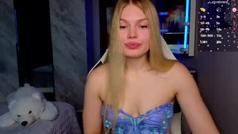 Caroline online show from June 2026 04:04:02 AM