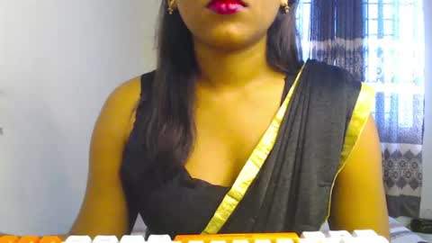 StarryWhispers online show from June 2026 01:43:01 AM
