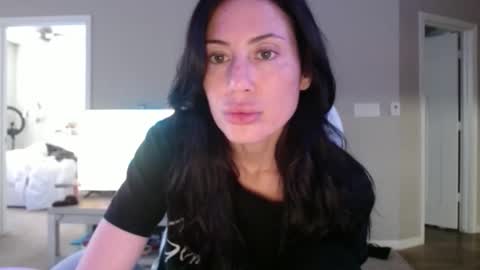 Snapshot of starseedgem chatting on April 2026 05:10:02 PM starseedgem online show from April 2026 05:10:02 PM