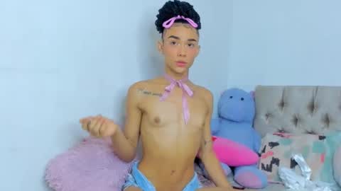 stassiebell online show from December 2024 06:57:02 AM