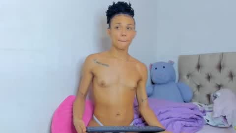 stassiebell online show from January 2025 03:39:01 PM