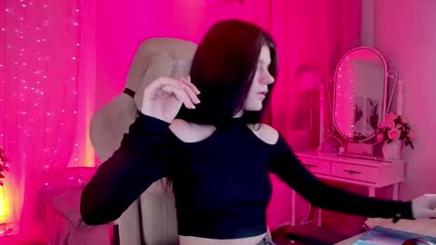 Stasia online show from December 2025 05:57:01 AM