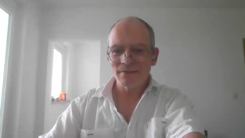 Snapshot of statisfaktion chatting on July 2026 05:05:01 PM statisfaktion online show from July 2026 05:05:01 PM