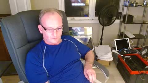 Snapshot of steakman007 chatting on March 2025 04:13:01 AM Steakman online show from March 2025 04:13:01 AM