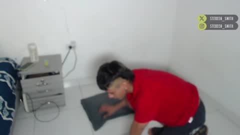 Snapshot of stebeen_smith chatting on December 2024 02:53:02 AM stebeen smith online show from December 2024 02:53:02 AM