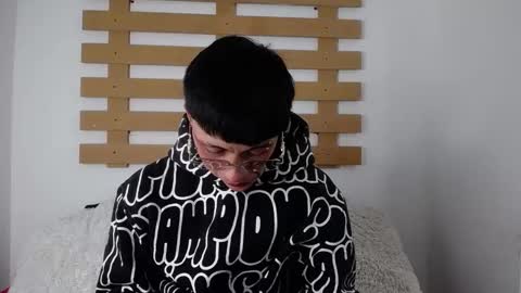 Steev online show from January 2025 03:27:02 AM