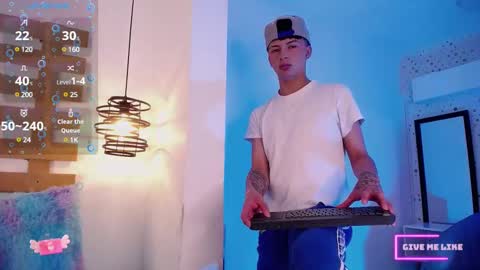 Steev online show from February 2025 05:56:01 AM