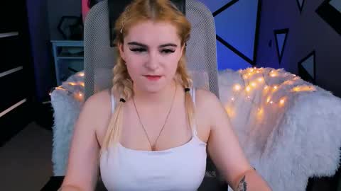 stef_nicks online show from November 2025 09:08:02 AM