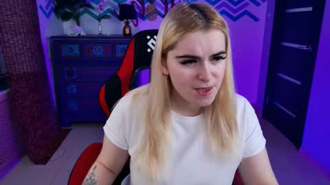 stef_nicks online show from November 2025 09:09:02 AM