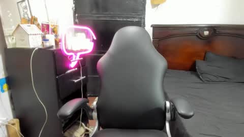 julieth-cancer online show from February 2026 01:16:02 AM