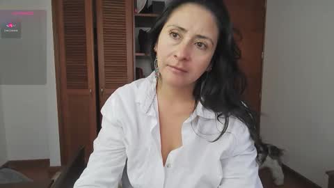 Stafania 3 online show from November 2025 03:23:01 PM