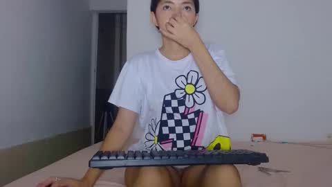 stefany online show from November 2025 06:46:01 AM