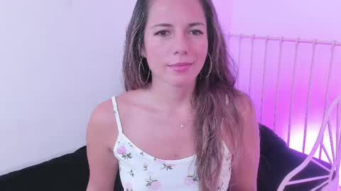 Snapshot of steffy_dan chatting on July 2026 02:42:02 AM Steffy online show from July 2026 02:42:02 AM