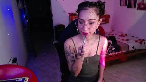   online show from November 2025 04:45:02 AM