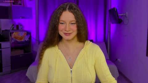 Stella online show from October 2025 02:15:02 PM