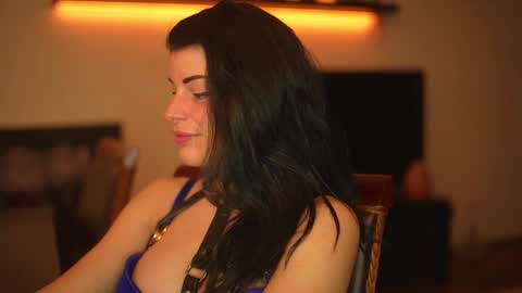 Stella online show from December 2024 05:51:02 AM