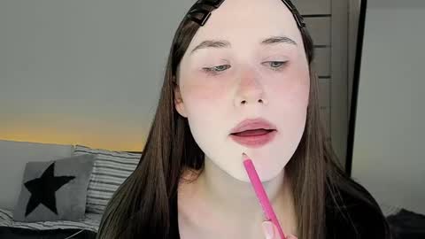 Snapshot of stella_sunny chatting on May 2026 04:34:01 PM stella_sunny online show from May 2026 04:34:01 PM