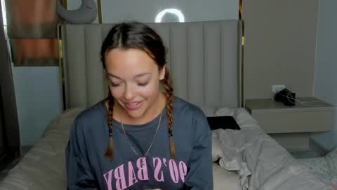 stella online show from April 2026 06:19:01 AM