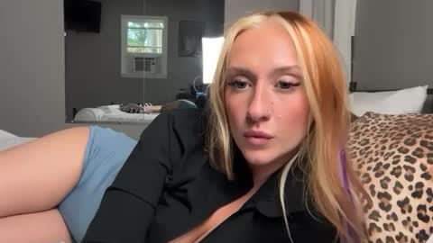 Snapshot of stellacorbet chatting on October 2025 10:07:02 PM stellacorbet online show from October 2025 10:07:02 PM