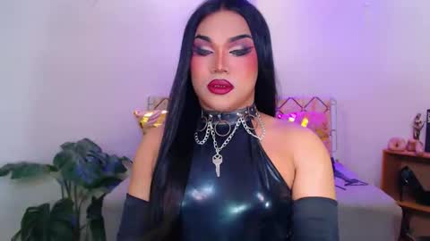 CALL ME STELLA online show from November 2025 09:58:01 AM