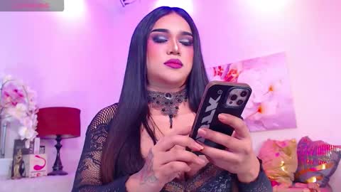 CALL ME STELLA online show from January 2026 09:00:02 AM