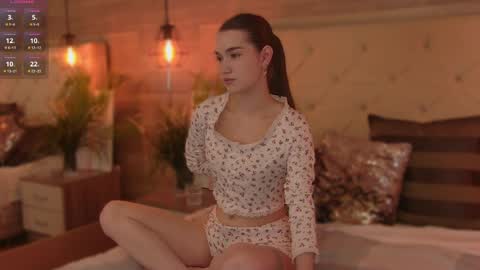 stellapierces online show from April 2026 03:39:02 AM