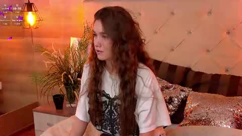 Snapshot of stellapierces chatting on June 2026 03:26:02 AM stellapierces online show from June 2026 03:26:02 AM