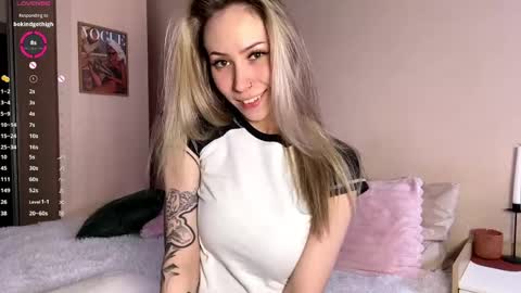 Snapshot of stellar_blade chatting on April 2026 03:23:01 AM Alexia online show from April 2026 03:23:01 AM