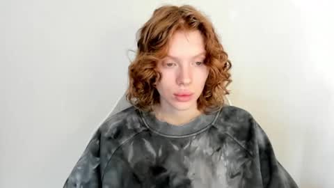 S T E L L A online show from December 2025 08:08:01 AM