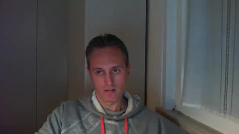 sten015 online show from January 2025 06:43:01 PM
